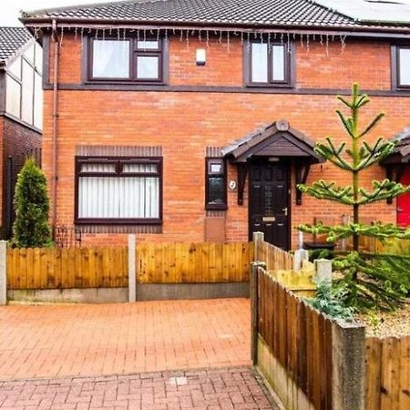 Brigstock Holidays House 맨체스터 외부 사진